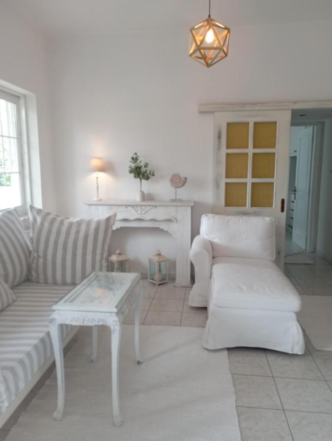 Apartment Beach House Chalkís Kültér fotó